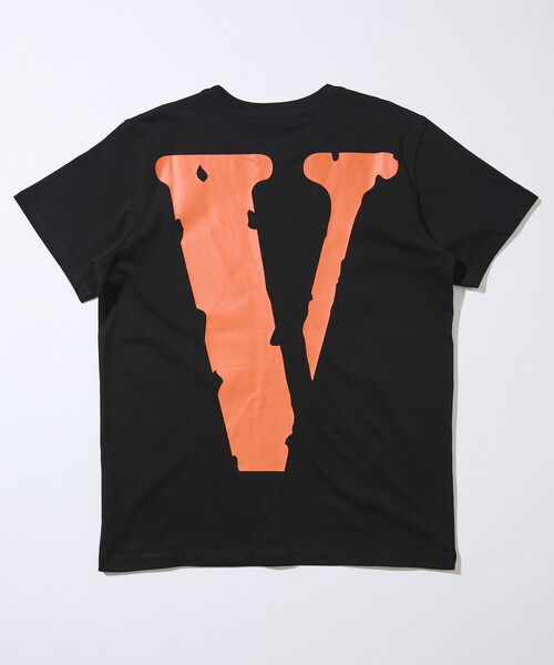 FREAK'S STORE(フリークスストア)の「限定展開 VLONE/ヴィーロン CLASSIC LOGO-FRIENDS TEE(Tシャツ/カットソー・メンズ・ブラック/ブラック系その他・X-LARGE/LARGE/MEDIUM)」の3枚目の写真
