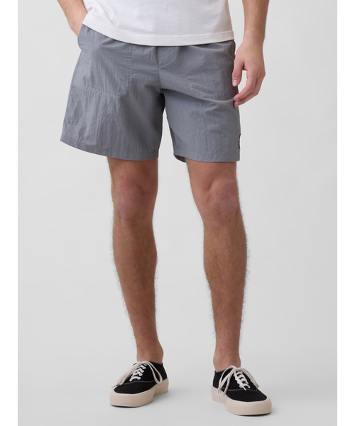 GAP（ギャップ）の「リサイクル100% 7インチ ナイロンショートパンツ（その他パンツ・メンズ・グレー/ブラック/ベージュ/ピンク・XS/XL/L/M/S）」の12枚目の写真