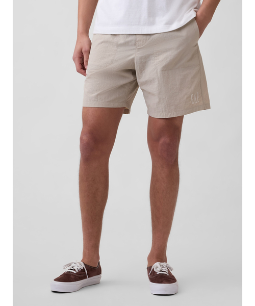 GAP（ギャップ）の「リサイクル100% 7インチ ナイロンショートパンツ（その他パンツ・メンズ・グレー/ブラック/ベージュ/ピンク・XS/XL/L/M/S）」の10枚目の写真