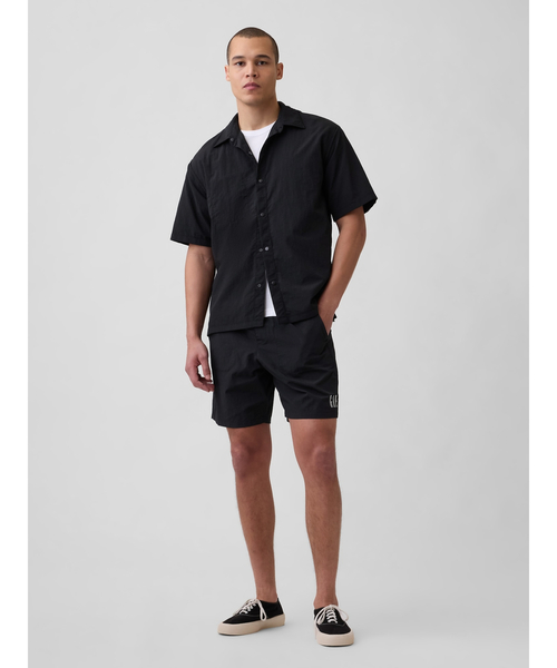 GAP（ギャップ）の「リサイクル100% 7インチ ナイロンショートパンツ（その他パンツ・メンズ・グレー/ブラック/ベージュ/ピンク・XS/XL/L/M/S）」の13枚目の写真