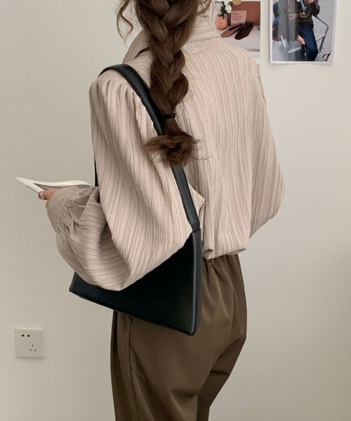 SallyLunn（サリーラン）の「細ランダムプリーツシャツ（シャツ/ブラウス・レディース・ベージュ/ブルー/ホワイト・MEDIUM/LARGE）」の10枚目の写真
