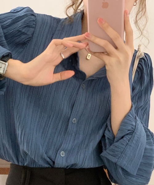 SallyLunn（サリーラン）の「細ランダムプリーツシャツ（シャツ/ブラウス・レディース・ベージュ/ブルー/ホワイト・MEDIUM/LARGE）」の17枚目の写真