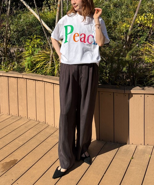 byeA.（バイエー）の「【byeA./バイエー】Peach TEE/ロゴTシャツ（Tシャツ/カットソー・レディース・ブラック/ホワイト・フリー）」の14枚目の写真