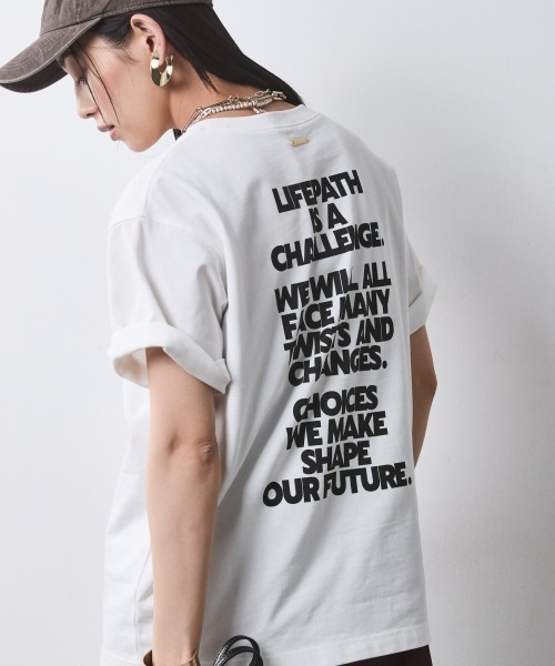 CHIC STYLE(シックスタイル)の「綿100%バックロゴプリントTシャツ<大きいサイズ有>シックスタイル(Tシャツ/カットソー・レディース・オフホワイト/ブラック・M/L/LL/3L/4L/5L)」の16枚目の写真