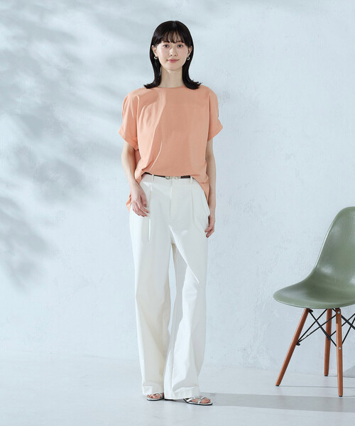 COMME CA ISM(コムサイズム)の「【接触冷感】バックタック Tシャツ(Tシャツ/カットソー・レディース・ネイビー/ブラック/ライトグレー/ホワイト/オレンジ・LARGE/MEDIUM)」の11枚目の写真