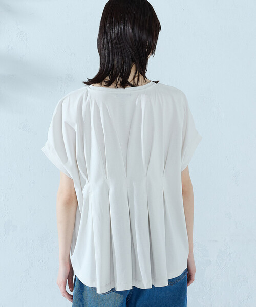 COMME CA ISM(コムサイズム)の「【接触冷感】バックタック Tシャツ(Tシャツ/カットソー・レディース・ネイビー/ブラック/ライトグレー/ホワイト/オレンジ・LARGE/MEDIUM)」の18枚目の写真