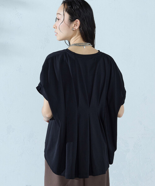 COMME CA ISM(コムサイズム)の「【接触冷感】バックタック Tシャツ(Tシャツ/カットソー・レディース・ネイビー/ブラック/ライトグレー/ホワイト/オレンジ・LARGE/MEDIUM)」の22枚目の写真