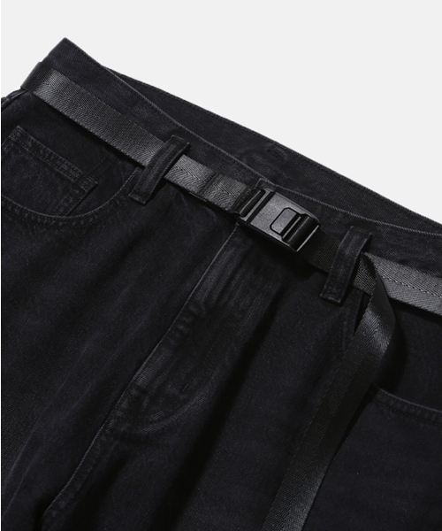 MOIF（モイフ）の「[SS26] WIDE 6P BELTED DENIM PANTS / RINSED BLACK（デニムパンツ・メンズ・その他・1(S)/2(M)/3(L)）」の4枚目の写真