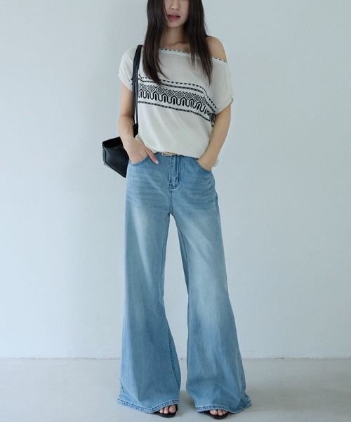 CHUN CHUN NOTES(チュンチュンノーツ)の「26SS/幾何学ジャガードオフショルダーニット(ニット/セーター・レディース・ホワイト/グレー・F)」の13枚目の写真