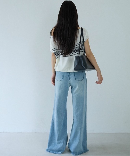 CHUN CHUN NOTES(チュンチュンノーツ)の「26SS/幾何学ジャガードオフショルダーニット(ニット/セーター・レディース・ホワイト/グレー・F)」の16枚目の写真