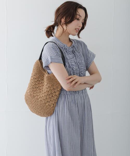URBAN RESEARCH Sonny Label(アーバンリサーチサニーレーベル)の「ドビーストライプフリルシャツワンピース(ワンピース・レディース・グレー/ブルー/ミント・FREE)」の16枚目の写真