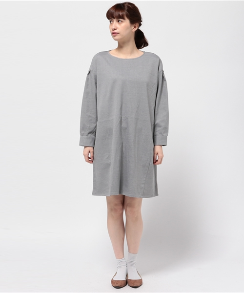 LBC(エルビーシー)の「クルーボリューム袖ワンピース (ワンピース・レディース・アッシュグレー/チャコールグレー・MEDIUM/LARGE)」の6枚目の写真