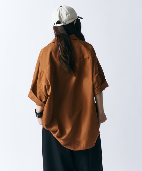 Lui's（ルイス）の「【WEB限定】アクセントビッグボタン ワイドシャツ（シャツ/ブラウス・メンズ・ブラック/ネイビー/オレンジ・FREE）」の22枚目の写真