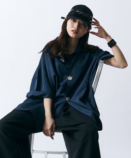 Lui's（ルイス）の「【WEB限定】アクセントビッグボタン ワイドシャツ（シャツ/ブラウス・メンズ・ブラック/ネイビー/オレンジ・FREE）」の9枚目の写真
