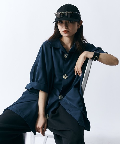 Lui's（ルイス）の「【WEB限定】アクセントビッグボタン ワイドシャツ（シャツ/ブラウス・メンズ・ブラック/ネイビー/オレンジ・FREE）」の7枚目の写真