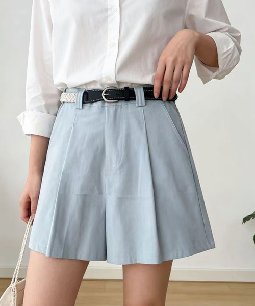 2ly2(トゥーリートゥー)の「ベルト付きハイウエストショートパンツ レディース(その他パンツ・レディース・ブルー/ブラック/ベージュ/ホワイト・FREE)」の22枚目の写真