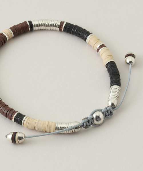 AP STUDIO(エーピーストゥディオ)の「【MAOR/マオール】African Disc Bracelet(ブレスレット・レディース・ベージュ・FREE)」の2枚目の写真