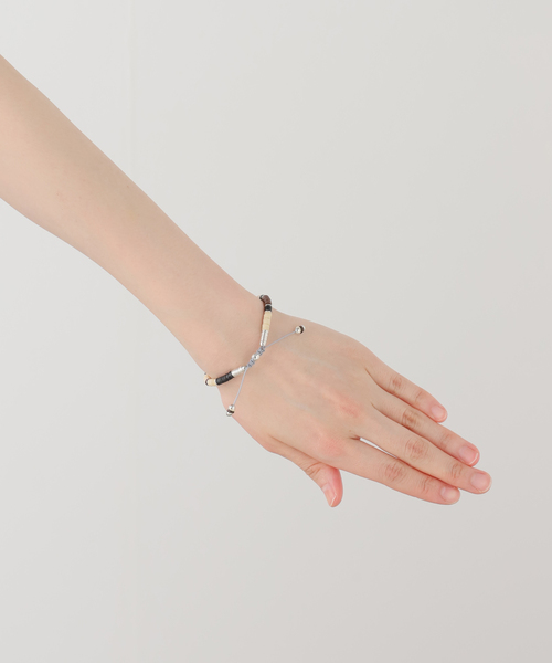 AP STUDIO(エーピーストゥディオ)の「【MAOR/マオール】African Disc Bracelet(ブレスレット・レディース・ベージュ・FREE)」の6枚目の写真