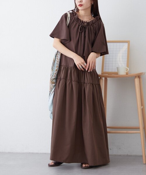 CIAOPANIC TYPY（チャオパニックティピー）の「襟ギャザー布帛ドッキングワンピース（ワンピース・レディース・ブラウン/グレー系その他/ブラック・MEDIUM/SMALL）」の14枚目の写真