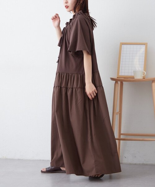 CIAOPANIC TYPY（チャオパニックティピー）の「襟ギャザー布帛ドッキングワンピース（ワンピース・レディース・ブラウン/グレー系その他/ブラック・MEDIUM/SMALL）」の13枚目の写真