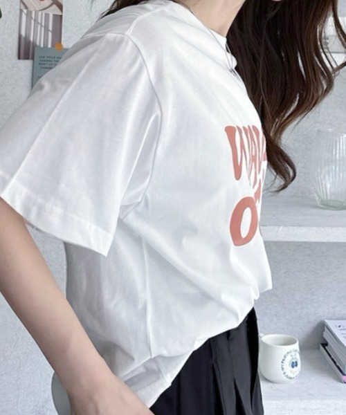 umune(ウムネ)の「Tシャツ 半袖 フロントロゴ WAVEロゴ ビッグシルエット オーバーサイズ クルーネック カットソー トップス カジュアル 夏(Tシャツ/カットソー・レディース・ブラック/杢グレー/オフホワイト・FREE)」の7枚目の写真