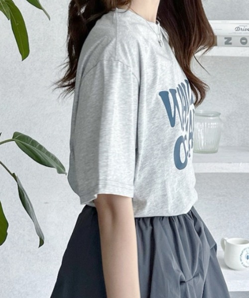umune(ウムネ)の「Tシャツ 半袖 フロントロゴ WAVEロゴ ビッグシルエット オーバーサイズ クルーネック カットソー トップス カジュアル 夏(Tシャツ/カットソー・レディース・ブラック/杢グレー/オフホワイト・FREE)」の10枚目の写真