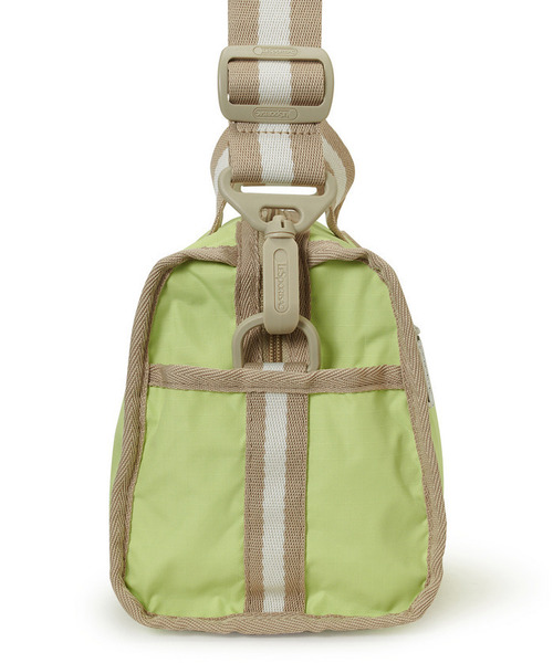 LeSportsac(レスポートサック)の「MINI DUFFEL CROSSBODY スペクテイターライム/ボーン(ショルダーバッグ・レディース・グリーン・FREE)」の4枚目の写真