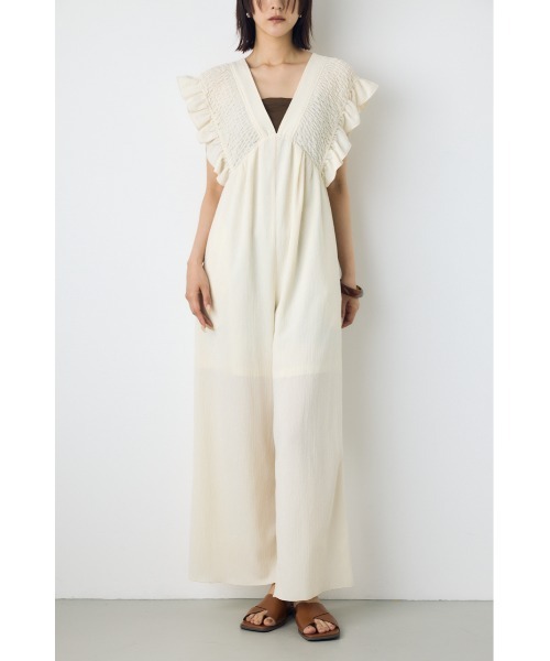AZUL by moussy(アズールバイマウジー)の「楊柳シャーリングオールインワン(つなぎ/オールインワン・レディース・ブラウン/ブラック/アイボリー・SMALL/MEDIUM)」の2枚目の写真