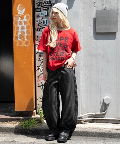 WEGO(ウィゴー)の「WEGO/【26年春夏新作】サイドドロストオフショルグラフィックT(Tシャツ/カットソー・レディース・ブラウン/ホワイト/スミクロ/イエロー/その他2/レッド/その他1/その他4/その他3/その他5・FREE)」の11枚目の写真
