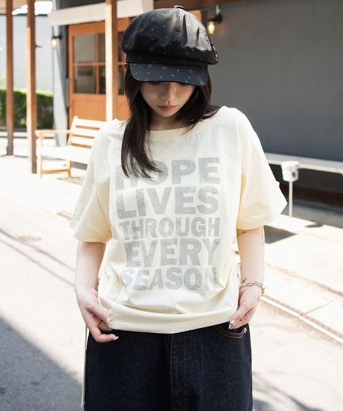 WEGO(ウィゴー)の「WEGO/【26年春夏新作】サイドドロストオフショルグラフィックT(Tシャツ/カットソー・レディース・ブラウン/ホワイト/スミクロ/イエロー・FREE)」の10枚目の写真