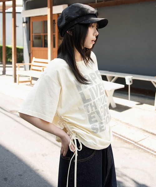 WEGO(ウィゴー)の「WEGO/【26年春夏新作】サイドドロストオフショルグラフィックT(Tシャツ/カットソー・レディース・ブラウン/ホワイト/スミクロ/イエロー・FREE)」の11枚目の写真