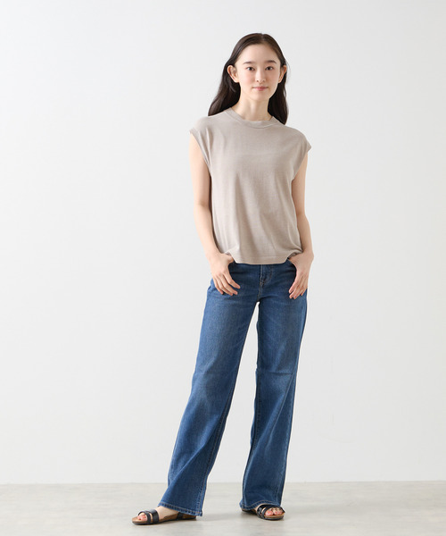 LOGEMENT DE CLAIRE(ロジュモンドクレール)の「ノースリーブニットプルオーバー(ニット/セーター・レディース・グレイッシュベージュ/ライトブルーグレー/ダークネイビー・FREE)」の5枚目の写真