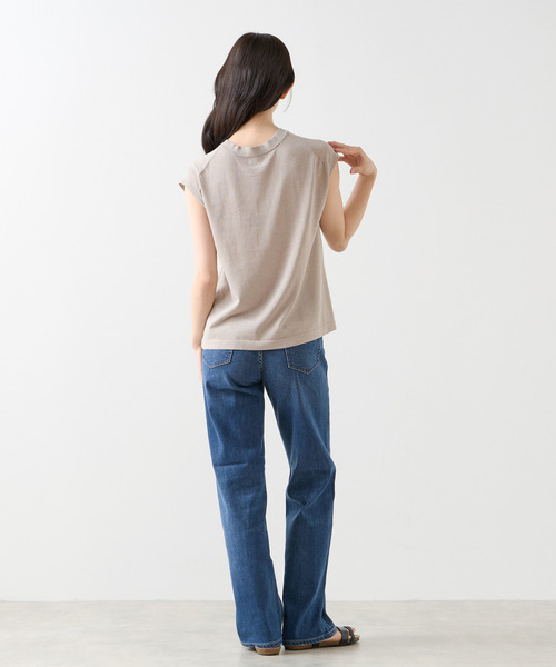LOGEMENT DE CLAIRE(ロジュモンドクレール)の「ノースリーブニットプルオーバー(ニット/セーター・レディース・グレイッシュベージュ/ライトブルーグレー/ダークネイビー・FREE)」の13枚目の写真