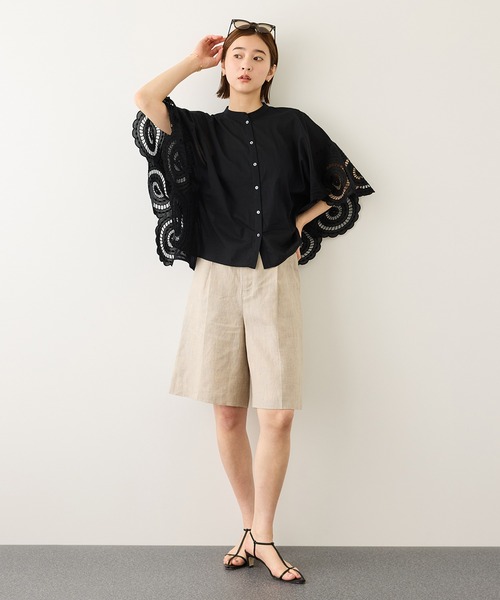 ROPE'(ロペ)の「INDIAコットンボイルシフリー刺繍ケープ(ポンチョ)ブラウス/セットアップ対応・イージーケア・二の腕カバー(シャツ/ブラウス・レディース・ブラック/ホワイト・FREE)」の22枚目の写真
