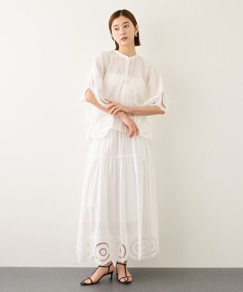 ROPE'(ロペ)の「INDIAコットンボイルシフリー刺繍ケープ(ポンチョ)ブラウス/セットアップ対応・イージーケア・二の腕カバー(シャツ/ブラウス・レディース・ブラック/ホワイト・FREE)」の17枚目の写真