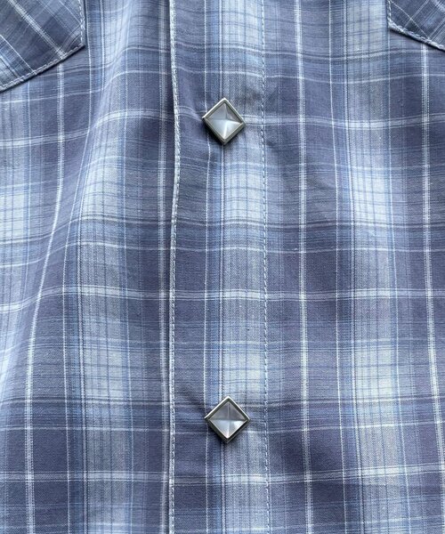 CIAOPANIC（チャオパニック）の「スタッズボタンオンブレチェックシャツ（シャツ/ブラウス・メンズ・ブラック/サックスブルー・LARGE/MEDIUM）」の21枚目の写真