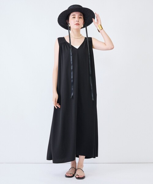 NOLLEY’S（ノーリーズ）の「《接触冷感/防シワ/UVカット》多機能ジョーゼット2WAYイージーワンピース（ワンピース・レディース・カーキ/ブラック・1/2）」の5枚目の写真