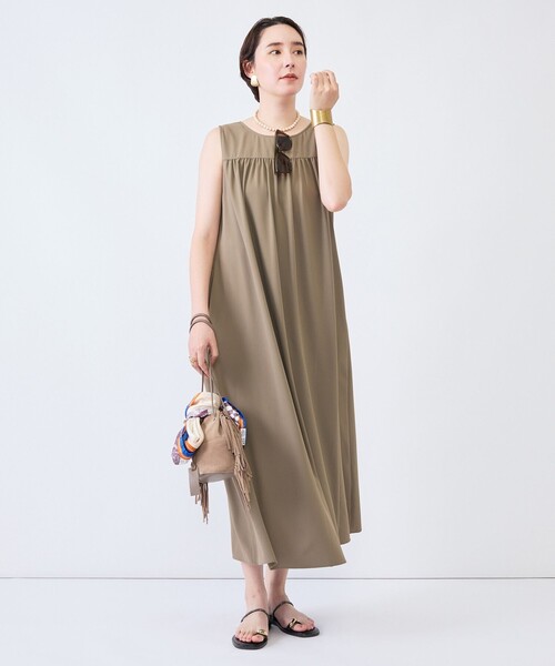 NOLLEY’S（ノーリーズ）の「《接触冷感/防シワ/UVカット》多機能ジョーゼット2WAYイージーワンピース（ワンピース・レディース・カーキ/ブラック・1/2）」の11枚目の写真