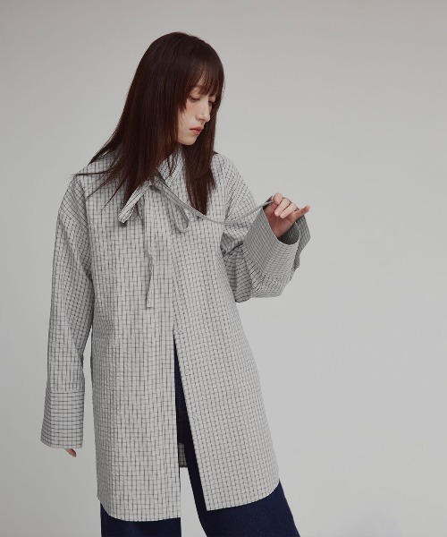 W:Huku(フーク)の「チェック サッカー ボウタイ シャツ / Checkered Bow Tie Shirt(シャツ/ブラウス・レディース・ブルー/アイボリー/グレー・FREE)」の10枚目の写真