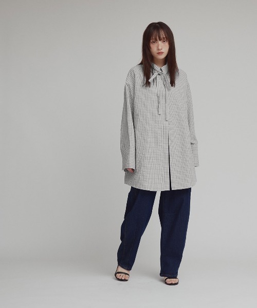 W:Huku(フーク)の「チェック サッカー ボウタイ シャツ / Checkered Bow Tie Shirt(シャツ/ブラウス・レディース・ブルー/アイボリー/グレー・FREE)」の15枚目の写真