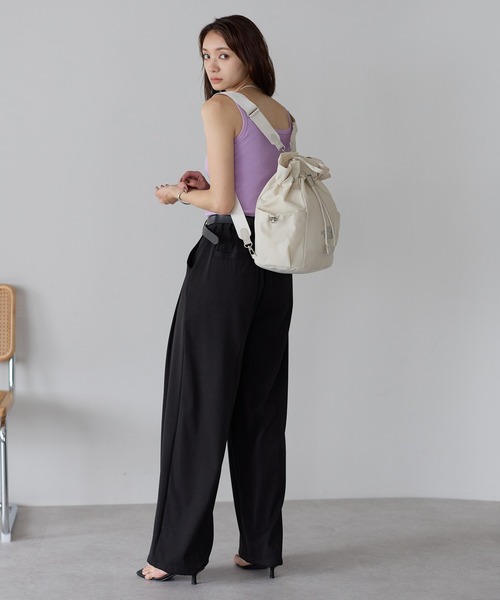 THE NORTH FACE(ザノースフェイス)の「【THE NORTH FACE/ザ・ノースフェイス】5WAY 巾着ショルダーバッグ/リュック/バックパック/W LIGHT BONNEY PACK/ユニセックス(バックパック/リュック・レディース・ホワイト/ブラック・FREE)」の7枚目の写真