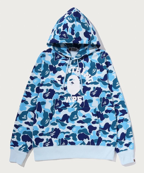 A BATHING APE(アベイシングエイプ)の「ABC CAMO COLLEGE PULLOVER HOODIE(パーカー・メンズ・グリーン/ピンク/ブルー・SMALL/MEDIUM/X-LARGE/XX-LARGE/LARGE)」の2枚目の写真