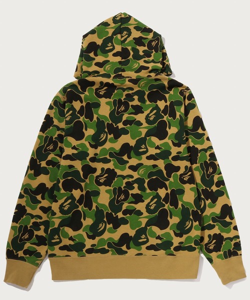 A BATHING APE(アベイシングエイプ)の「ABC CAMO COLLEGE PULLOVER HOODIE(パーカー・メンズ・グリーン/ピンク/ブルー・SMALL/MEDIUM/X-LARGE/XX-LARGE/LARGE)」の4枚目の写真