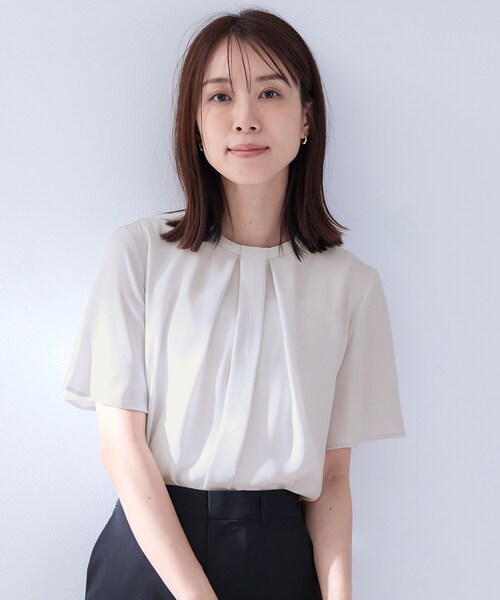 UNTITLED(アンタイトル)の「【洗える/スーツインナー】サテンジョーゼットブラウス(シャツ/ブラウス・レディース・ネイビー/ライトグレー/ホワイト・02/03/01)」の9枚目の写真