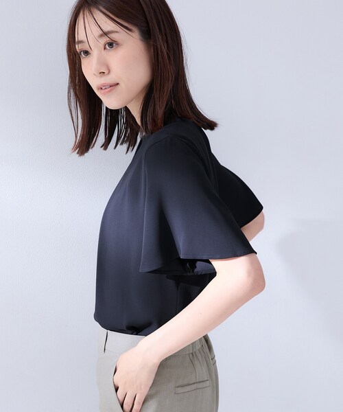 UNTITLED(アンタイトル)の「【洗える/スーツインナー】サテンジョーゼットブラウス(シャツ/ブラウス・レディース・ネイビー/ライトグレー/ホワイト・02/03/01)」の14枚目の写真