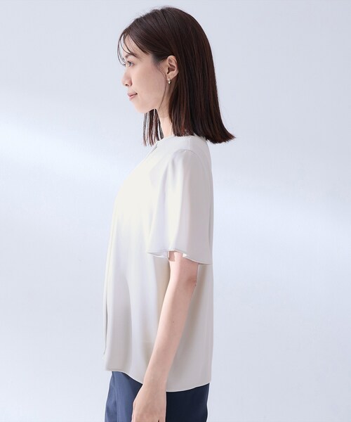 UNTITLED(アンタイトル)の「【洗える/スーツインナー】サテンジョーゼットブラウス(シャツ/ブラウス・レディース・ネイビー/ライトグレー/ホワイト・02/03/01)」の18枚目の写真