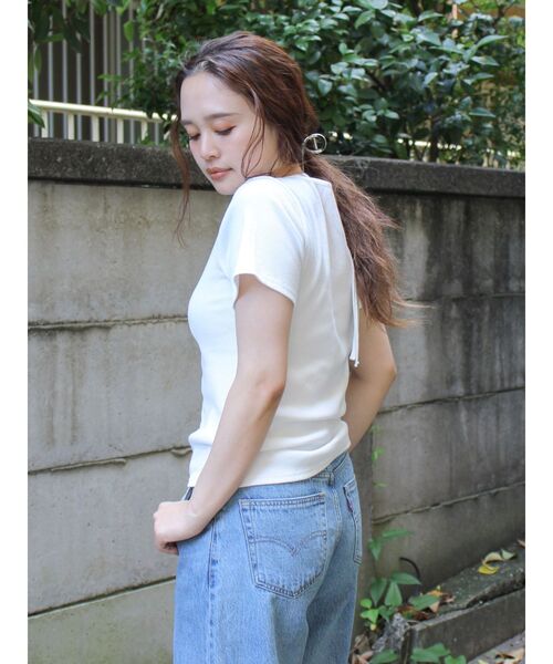Ungrid(アングリッド)の「リボンデザインハーフスリーブTee(Tシャツ/カットソー・レディース・オフホワイト/チャコールグレー/ブルー・FREE)」の11枚目の写真