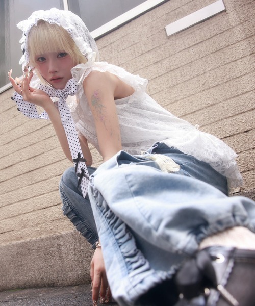 myu:loret(ミュウロレット)の「レースフリルデニムバレルパンツ(デニムパンツ・レディース・ケミカルウォッシュ/グレー・FREE)」の16枚目の写真