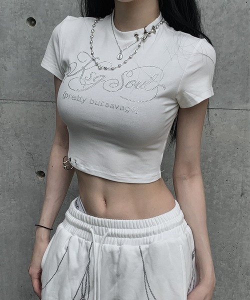 KsG(ケーエスジー)の「ピアスビジューTシャツ(Tシャツ/カットソー・レディース・ブラック/ホワイト・SMALL/MEDIUM)」の1枚目の写真