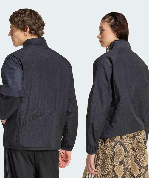adidas(アディダス)の「3ST WIND TT Tracksuit Top / ジャージ / トラックジャケット / アディダスオリジナルス adidas Originals(ジャージ・メンズ・ブラック・MEDIUM/LARGE/X-LARGE/XX-LARGE/3XL/SMALL/X-SMALL)」の5枚目の写真